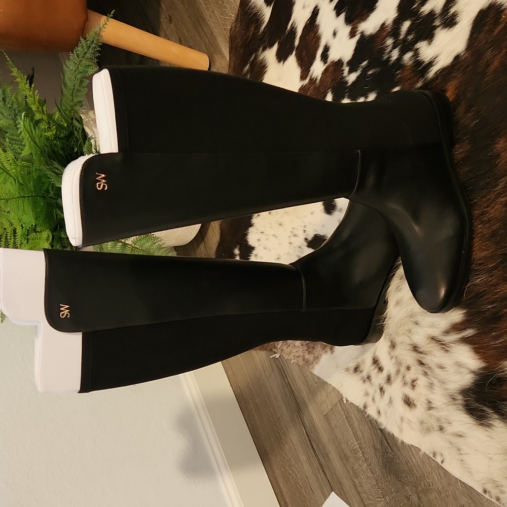 Stuart Weitzman Black Low-heeled leather knee boots NEVER WORN size 8